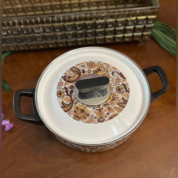 Vintage MCM Fancipan Autumn Leaf Brown Paisley 9”x3” Enamel Stew Pan w Lid - Picture 1 of 11